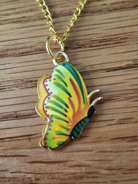 NWT Gold-Tone Yellow Butterfly Pendant Necklace - Women Jewelry